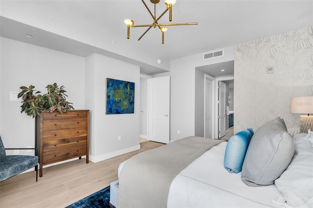 For Sale: $2,390,000 (2 beds, 3 baths, 2172 Square Feet)