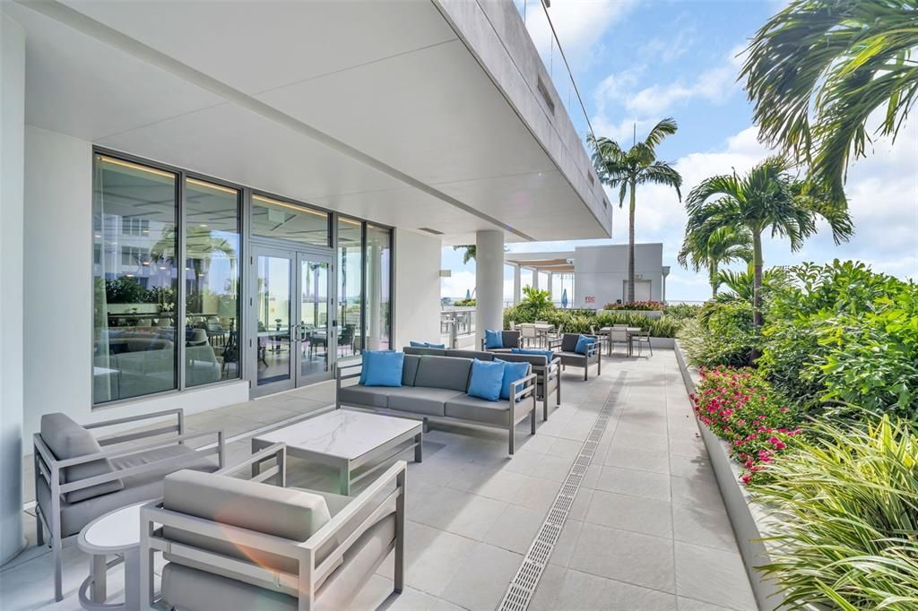For Sale: $2,390,000 (2 beds, 3 baths, 2172 Square Feet)