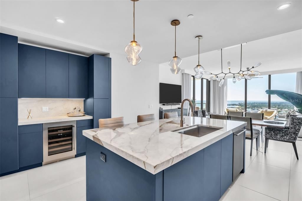 For Sale: $2,390,000 (2 beds, 3 baths, 2172 Square Feet)