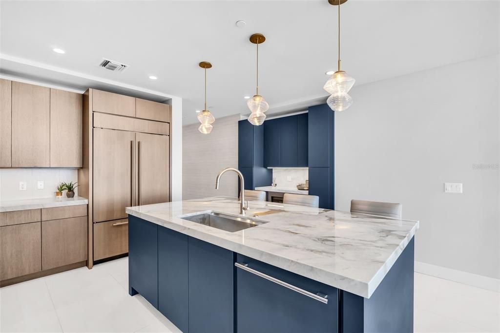 For Sale: $2,390,000 (2 beds, 3 baths, 2172 Square Feet)