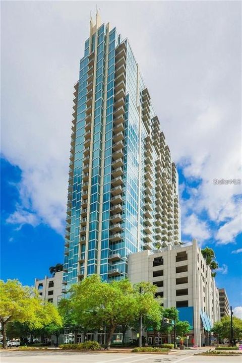 For Sale: $429,990 (1 beds, 1 baths, 772 Square Feet)