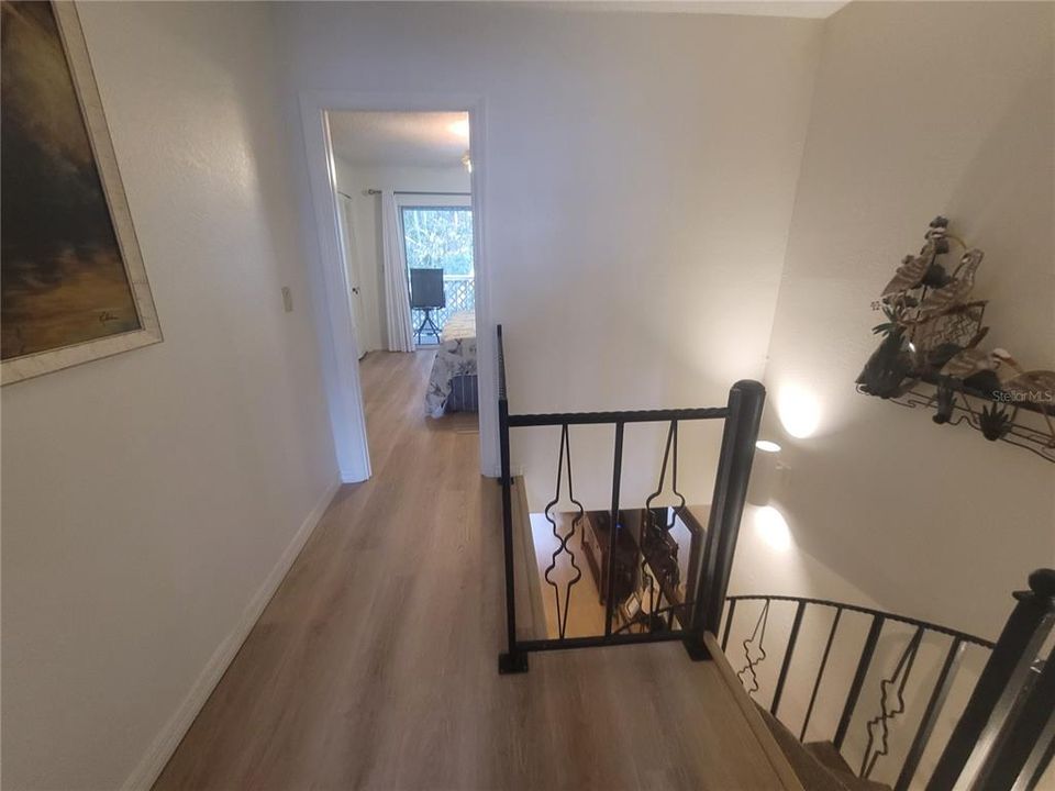 For Sale: $162,000 (2 beds, 2 baths, 1230 Square Feet)