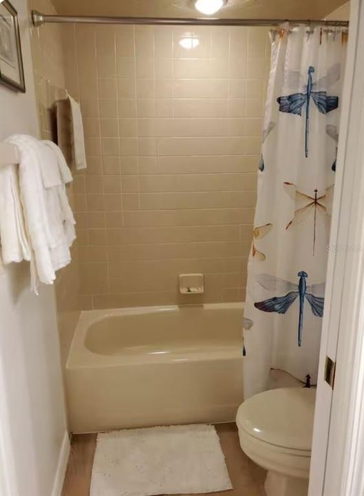 For Sale: $162,000 (2 beds, 2 baths, 1230 Square Feet)