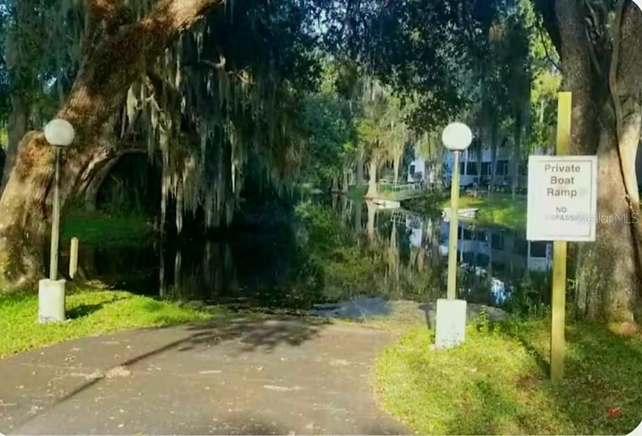 For Sale: $162,000 (2 beds, 2 baths, 1230 Square Feet)