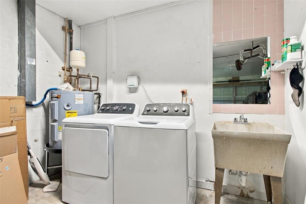На продажу: $499,000 (2 спален, 2 ванн, 1643 Квадратных фут)