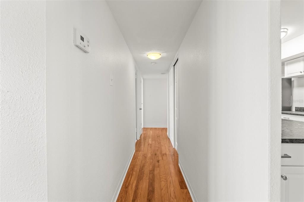 В аренду: $2,200 (2 спален, 2 ванн, 1065 Квадратных фут)