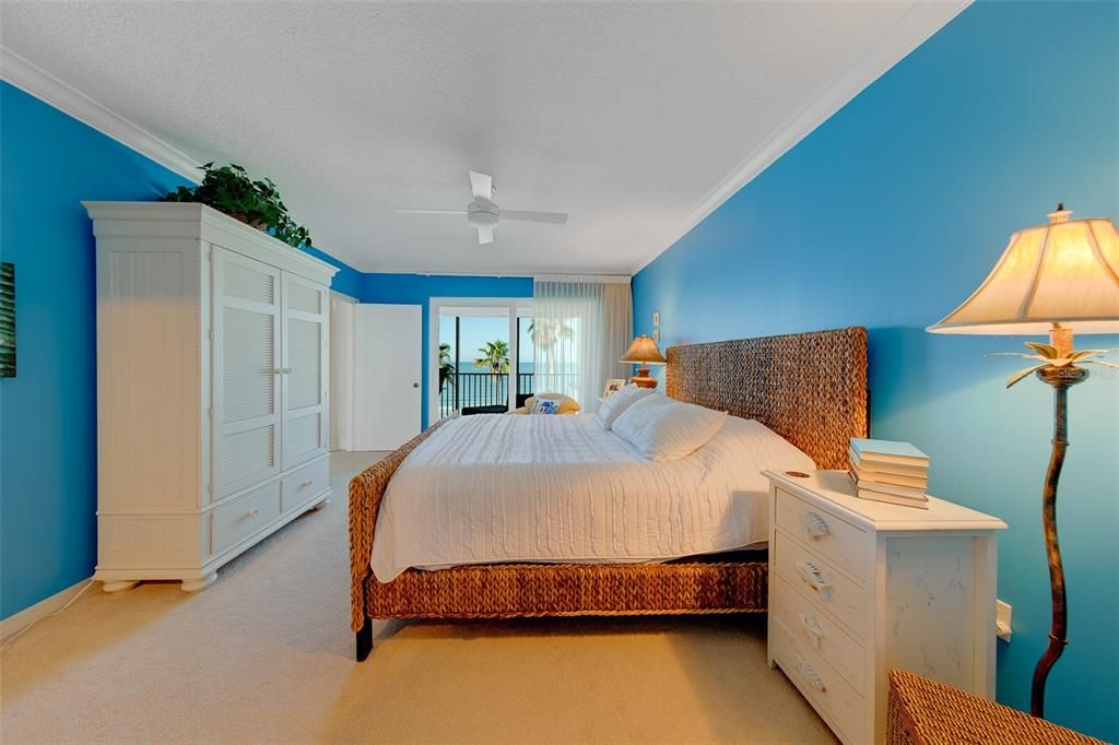 For Rent: $9,000 (2 beds, 2 baths, 1280 Square Feet)