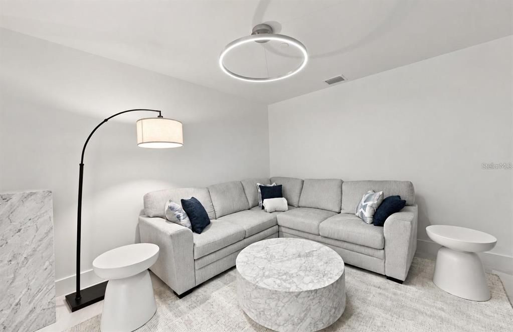 For Rent: $12,000 (3 beds, 3 baths, 2411 Square Feet)