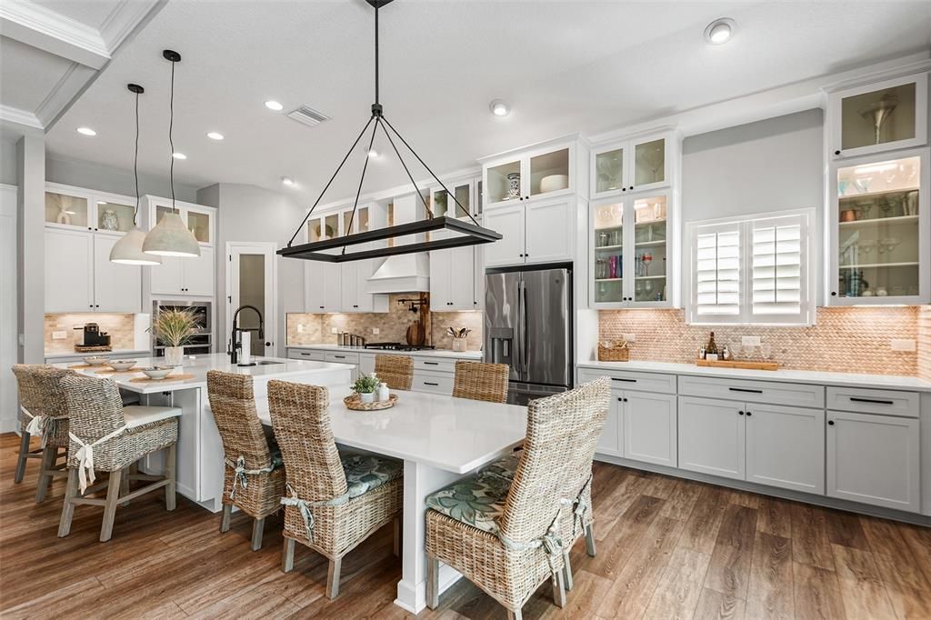 For Rent: $5,985 (5 beds, 4 baths, 3347 Square Feet)