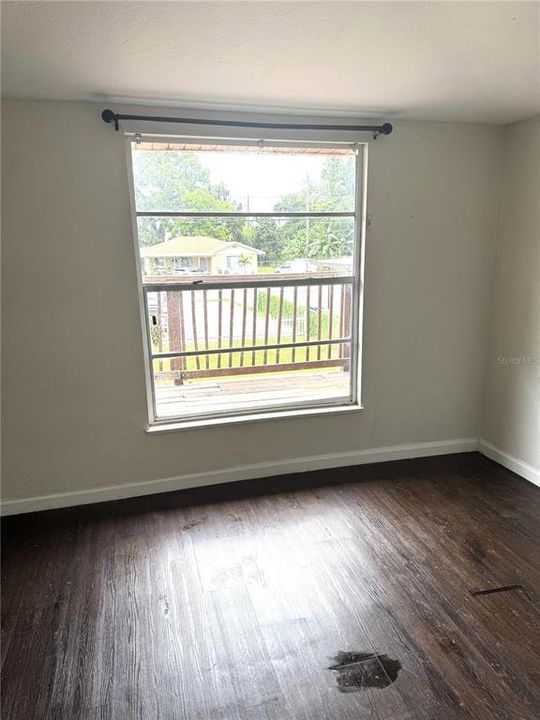 For Rent: $1,500 (3 beds, 2 baths, 900 Square Feet)