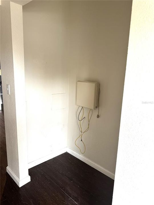 For Rent: $1,500 (3 beds, 2 baths, 900 Square Feet)