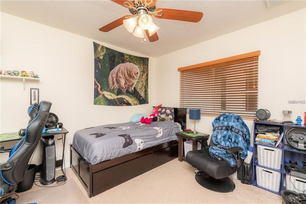For Rent: $2,350 (3 beds, 2 baths, 1648 Square Feet)