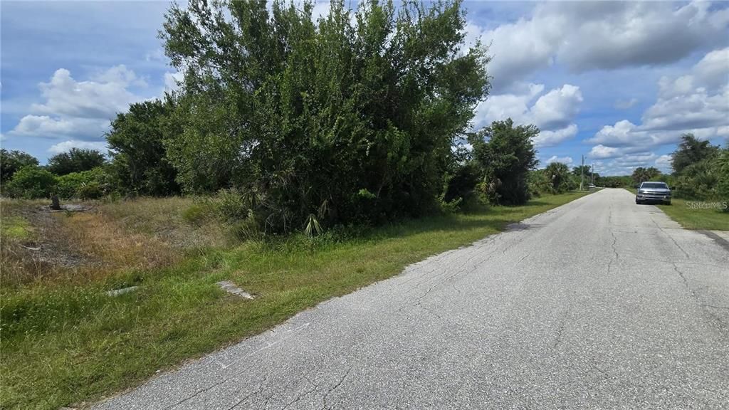 На продажу: $135,000 (0.31 acres)