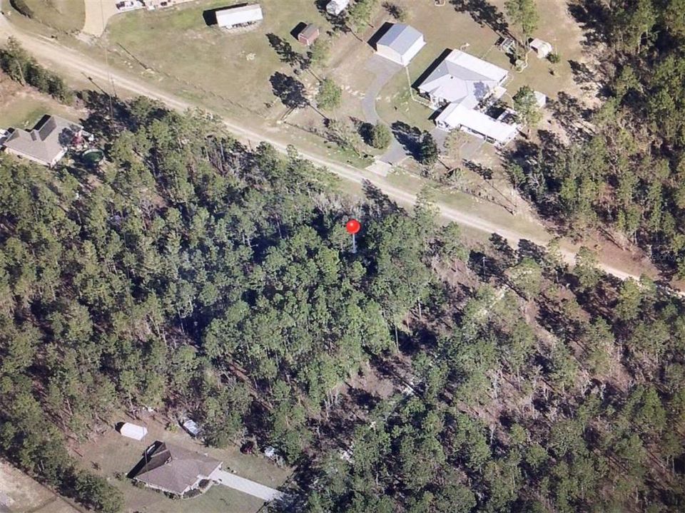 На продажу: $85,000 (1.05 acres)