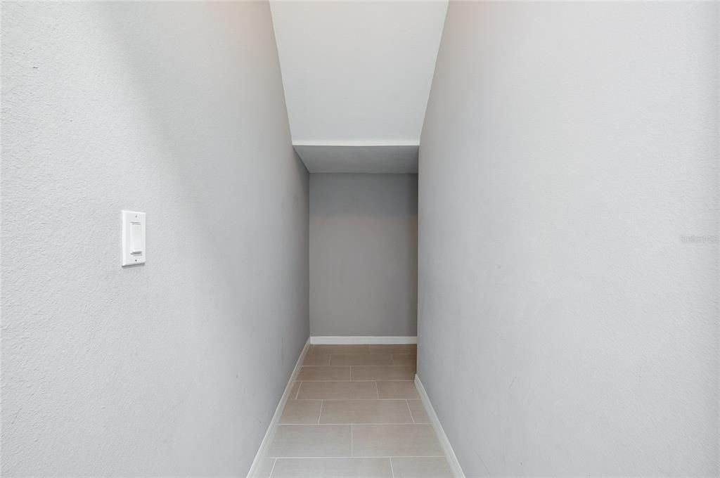 En Venta: $435,000 (4 camas, 2 baños, 2012 Pies cuadrados)