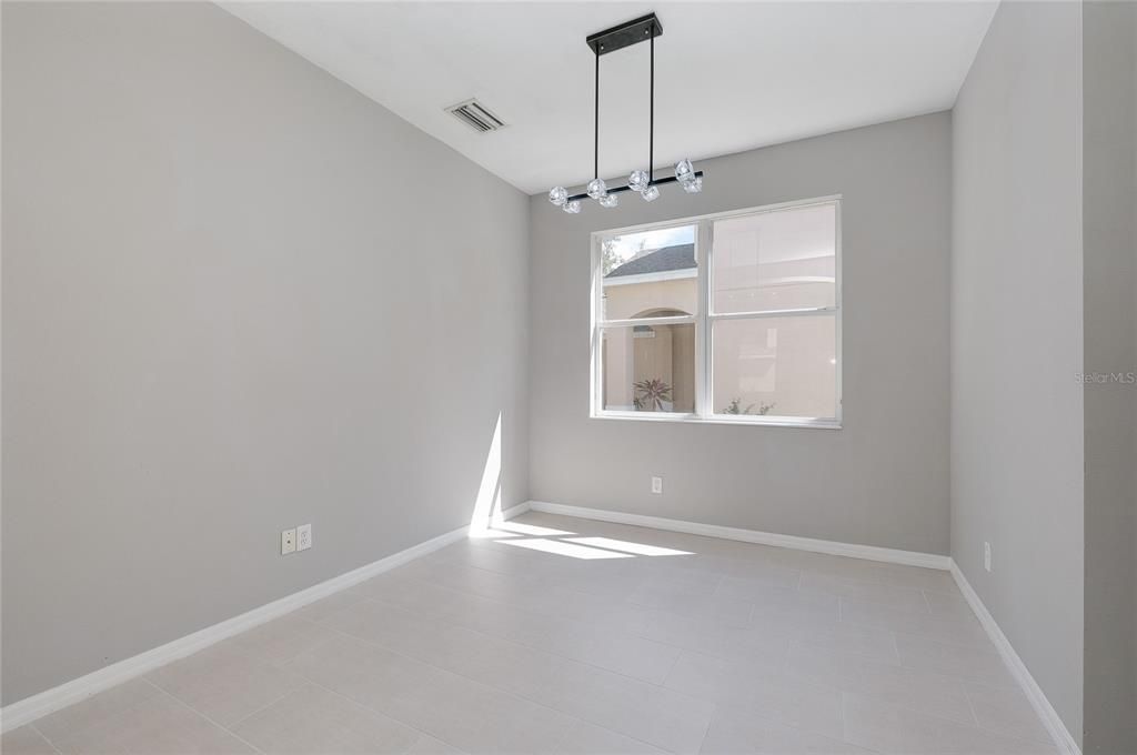 En Venta: $435,000 (4 camas, 2 baños, 2012 Pies cuadrados)