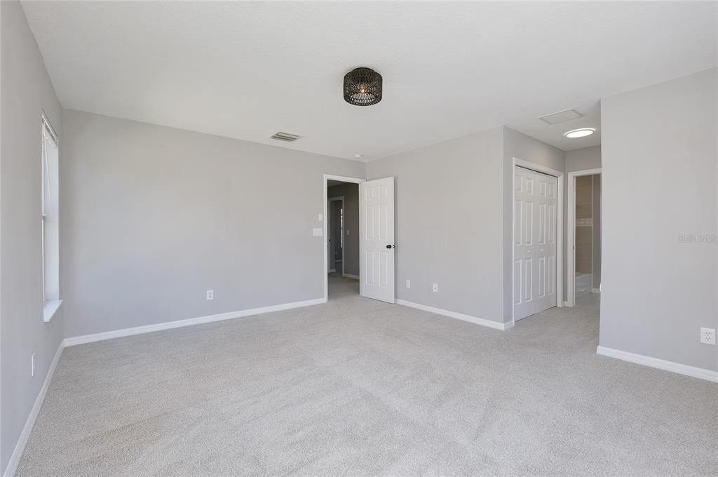 En Venta: $435,000 (4 camas, 2 baños, 2012 Pies cuadrados)