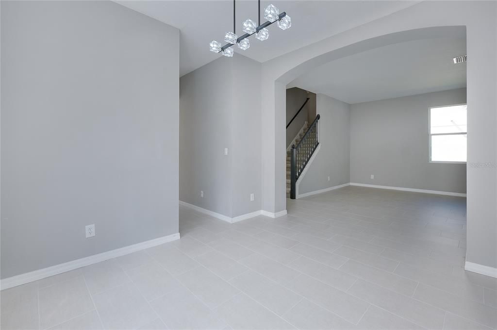 En Venta: $435,000 (4 camas, 2 baños, 2012 Pies cuadrados)
