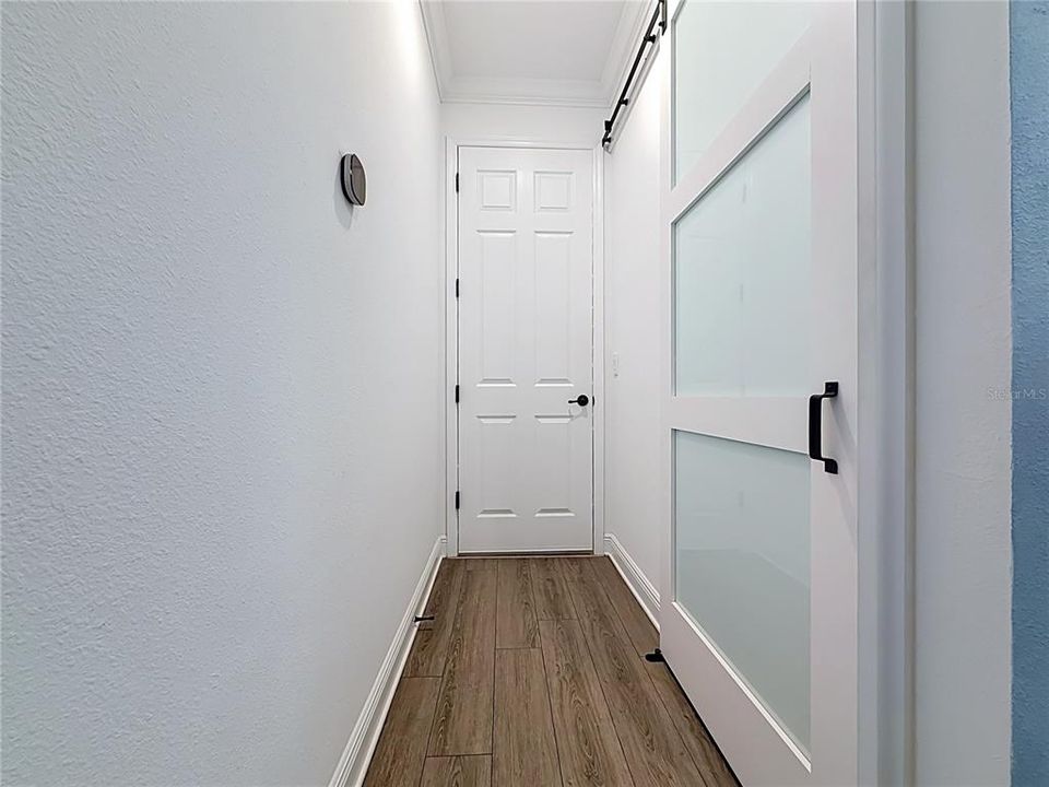 For Sale: $309,900 (2 beds, 2 baths, 1469 Square Feet)