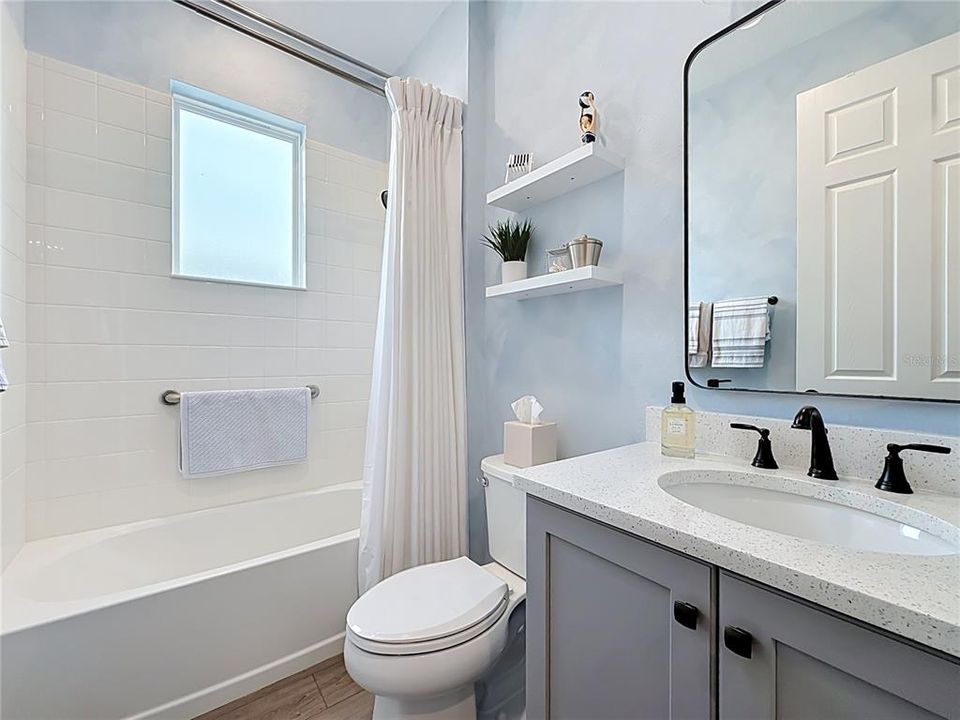 For Sale: $309,900 (2 beds, 2 baths, 1469 Square Feet)