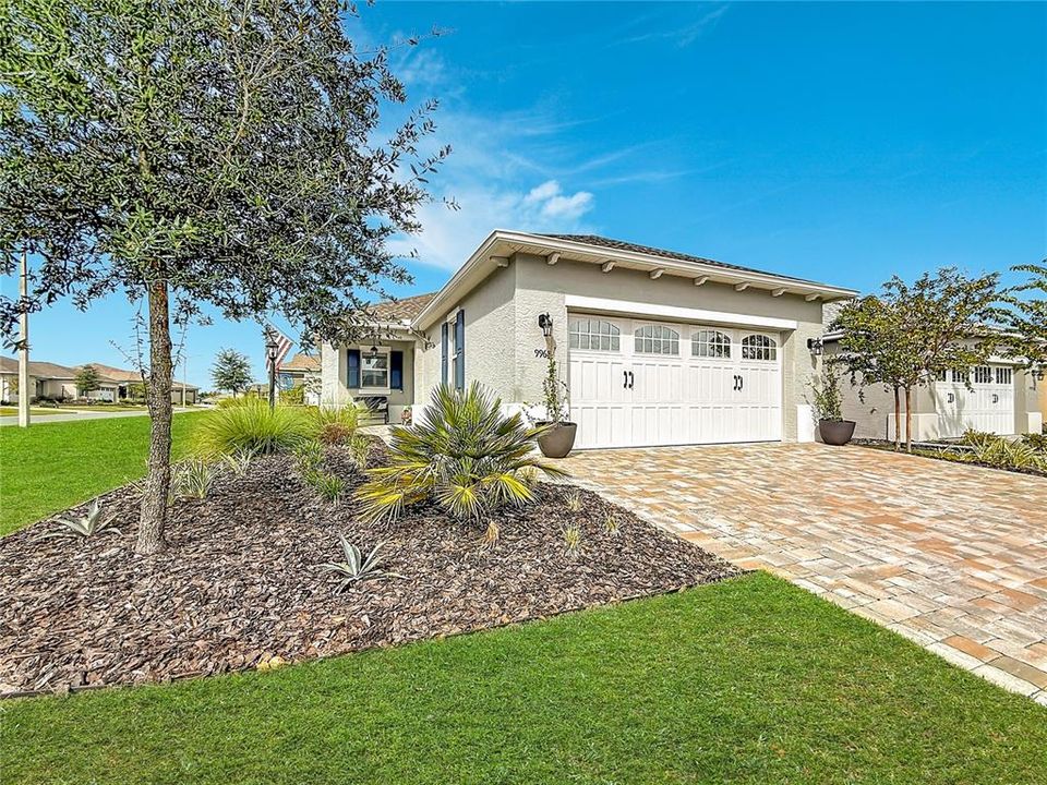 For Sale: $309,900 (2 beds, 2 baths, 1469 Square Feet)