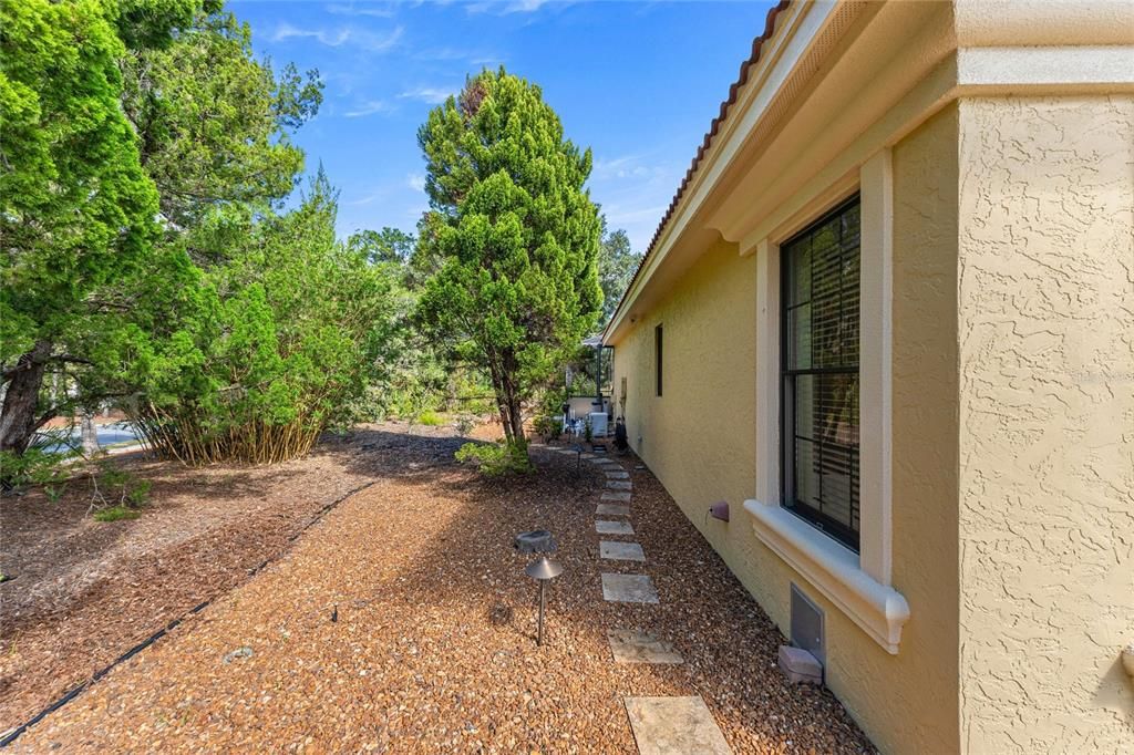 For Sale: $750,000 (4 beds, 3 baths, 2961 Square Feet)