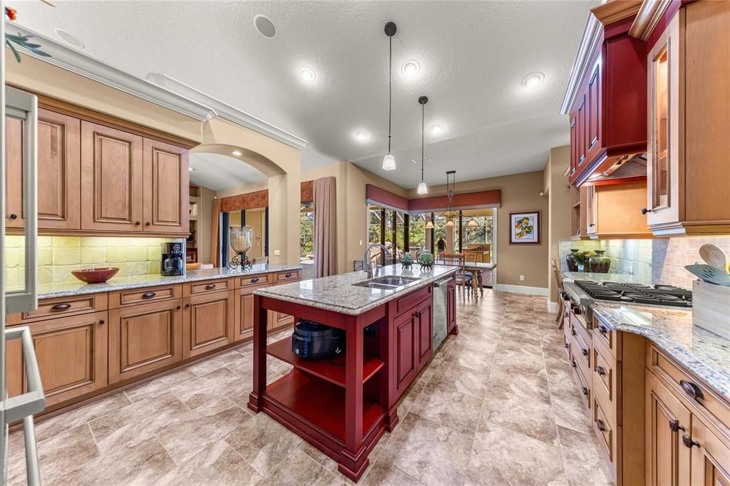 For Sale: $750,000 (4 beds, 3 baths, 2961 Square Feet)