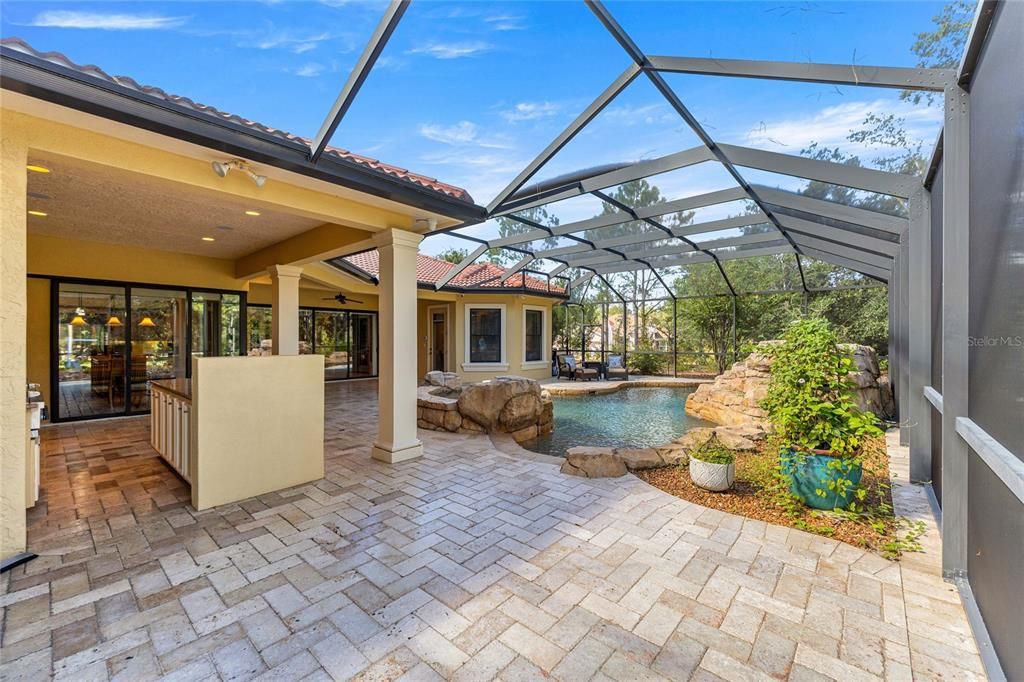 For Sale: $750,000 (4 beds, 3 baths, 2961 Square Feet)