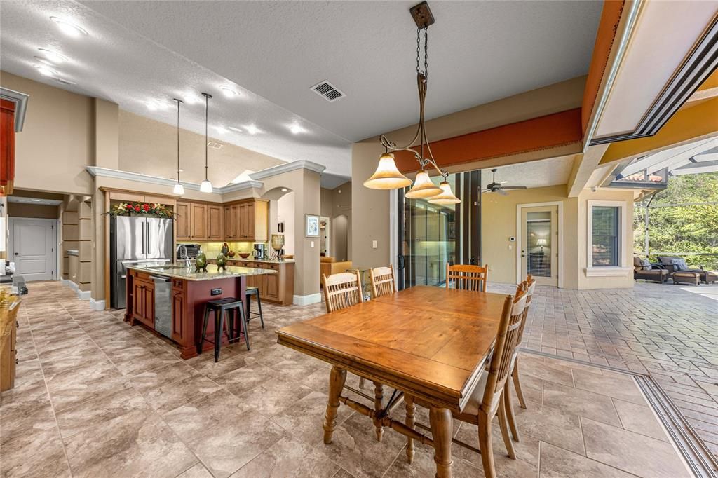 For Sale: $750,000 (4 beds, 3 baths, 2961 Square Feet)