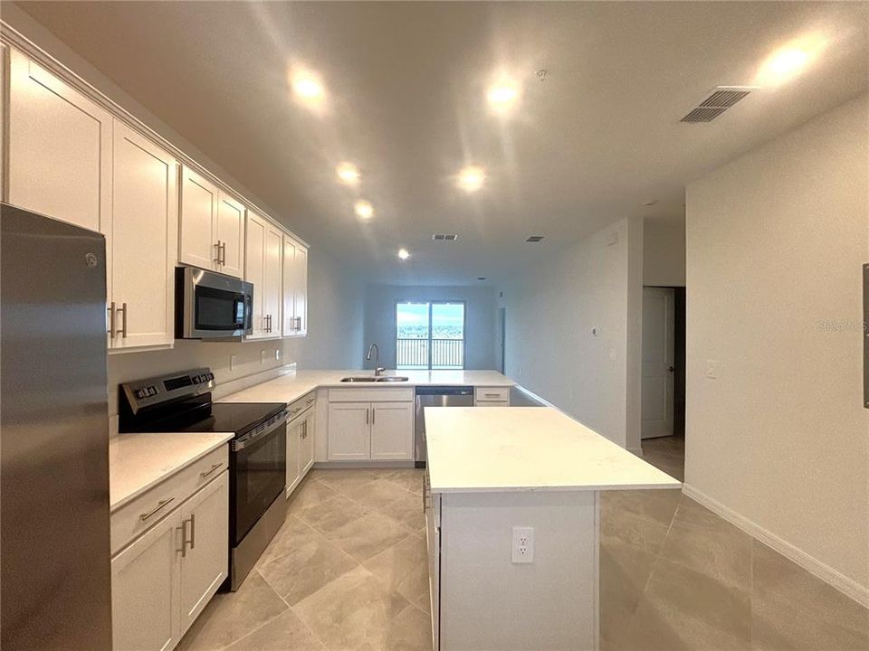 For Rent: $1,995 (2 beds, 2 baths, 1120 Square Feet)