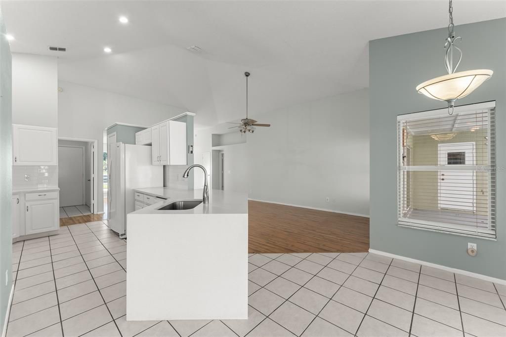 For Sale: $449,000 (4 beds, 2 baths, 1992 Square Feet)