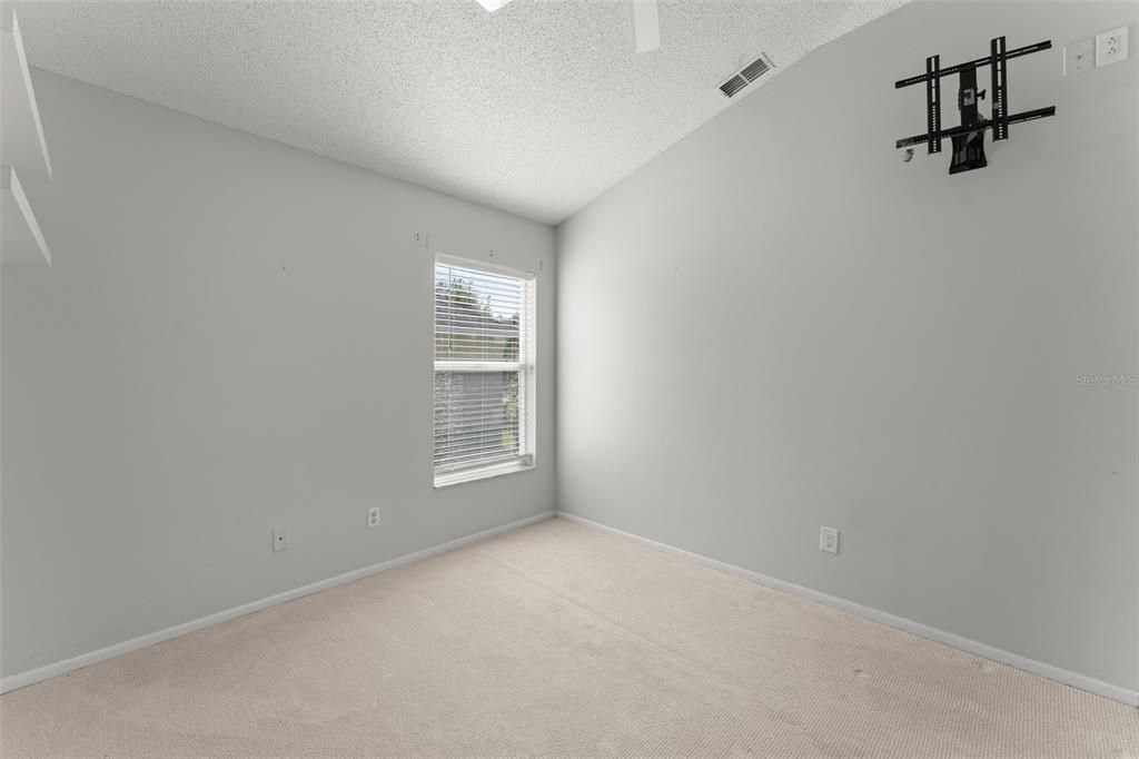 For Sale: $449,000 (4 beds, 2 baths, 1992 Square Feet)