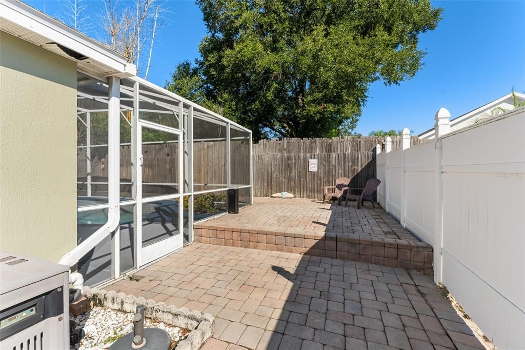 For Sale: $449,000 (4 beds, 2 baths, 1992 Square Feet)