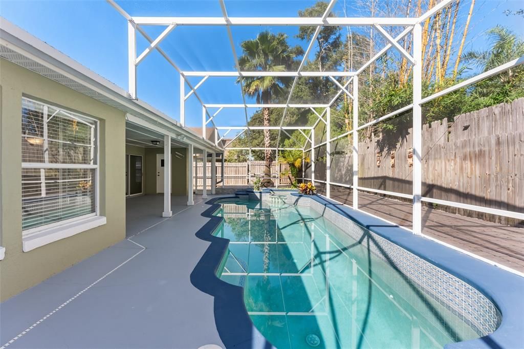 For Sale: $449,000 (4 beds, 2 baths, 1992 Square Feet)