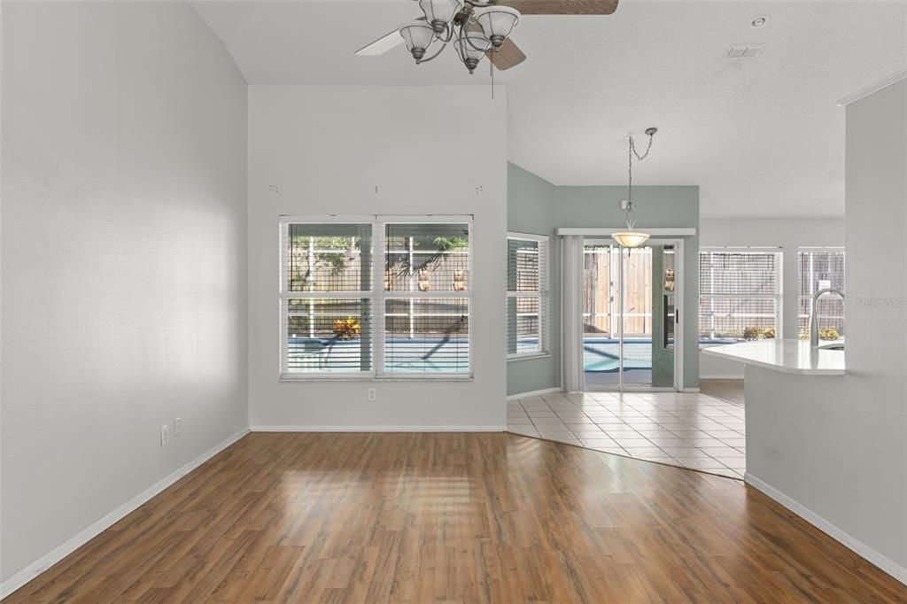 For Sale: $449,000 (4 beds, 2 baths, 1992 Square Feet)