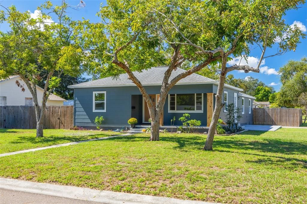 En Venta: $369,900 (3 camas, 1 baños, 1227 Pies cuadrados)