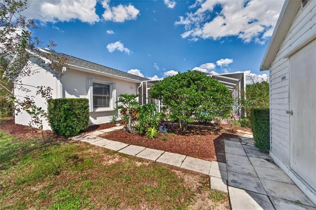 For Sale: $345,000 (3 beds, 2 baths, 1453 Square Feet)