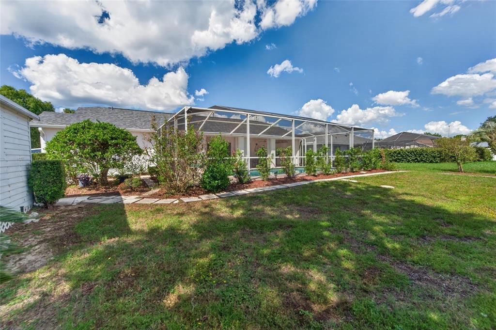 For Sale: $345,000 (3 beds, 2 baths, 1453 Square Feet)