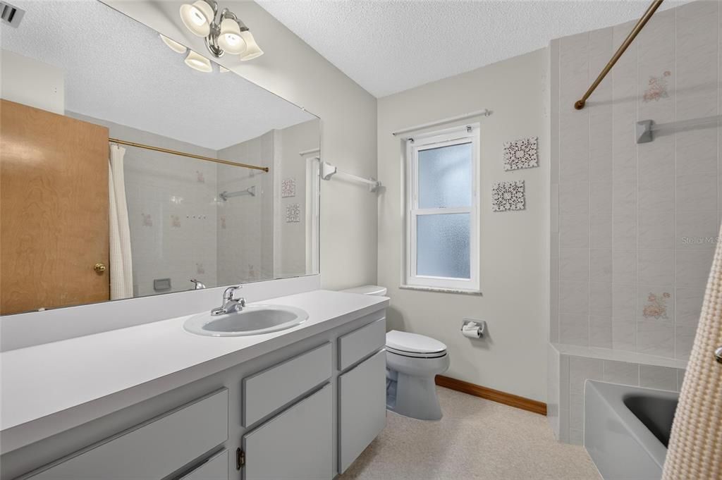 For Sale: $345,000 (3 beds, 2 baths, 1453 Square Feet)
