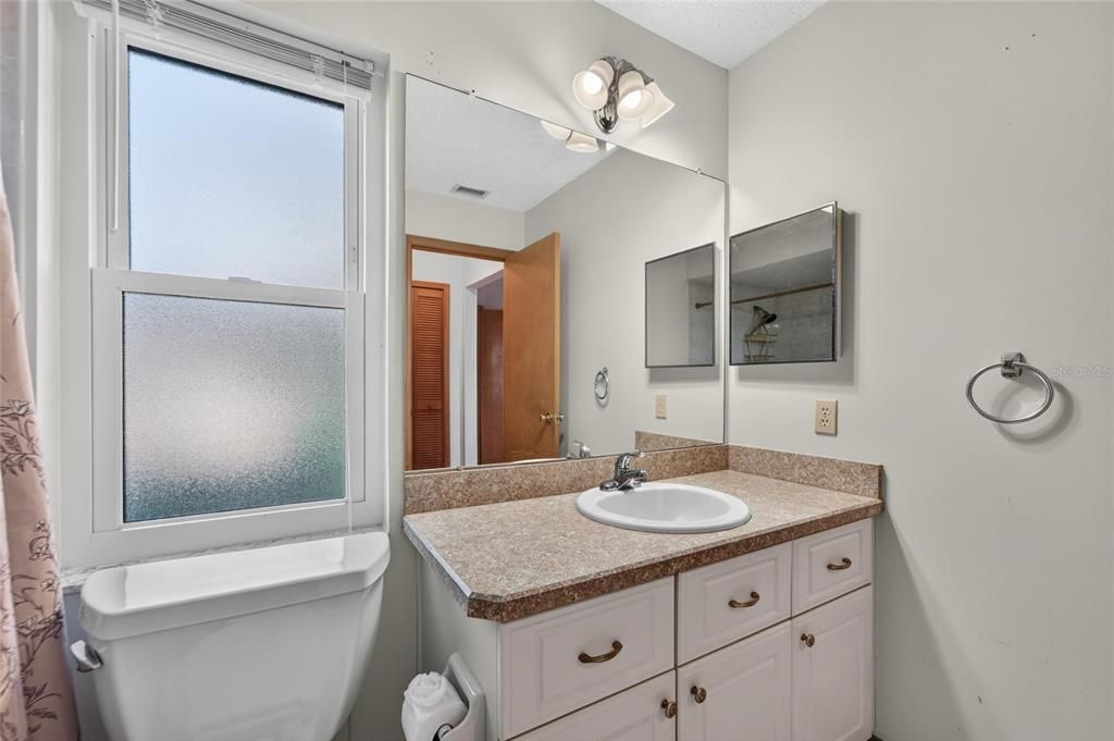 For Sale: $345,000 (3 beds, 2 baths, 1453 Square Feet)