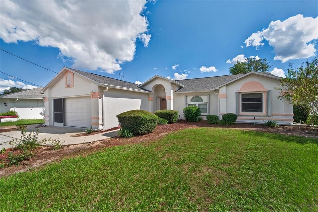 For Sale: $345,000 (3 beds, 2 baths, 1453 Square Feet)