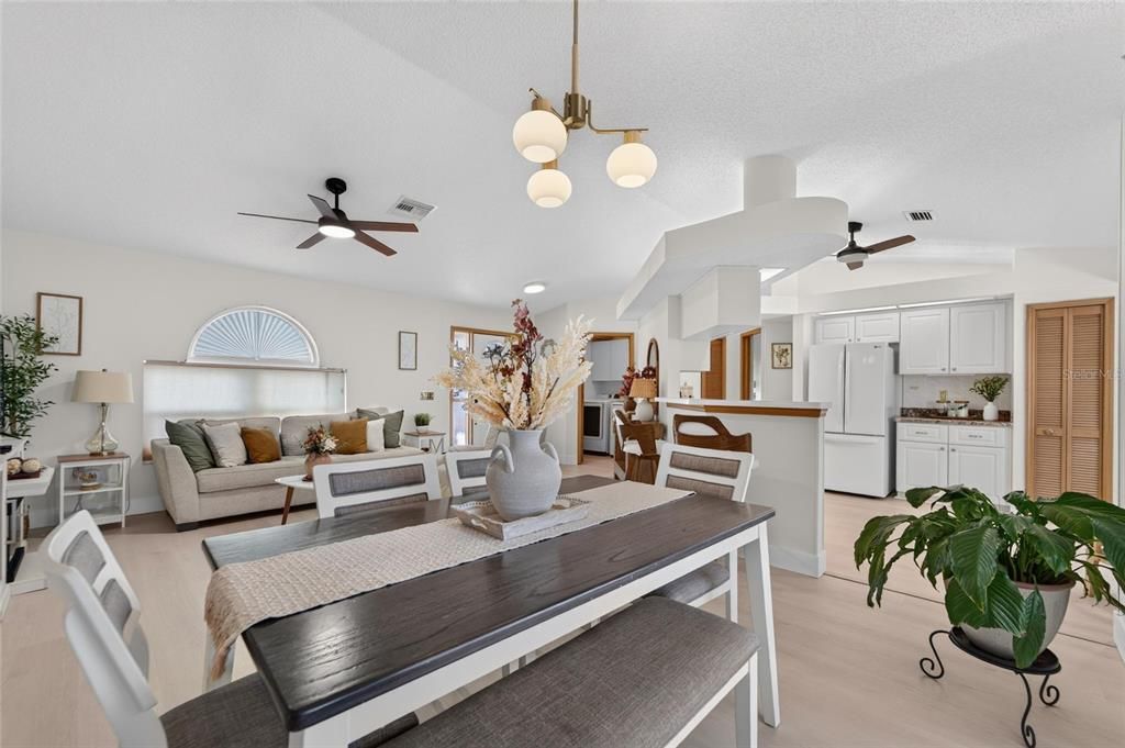 For Sale: $345,000 (3 beds, 2 baths, 1453 Square Feet)