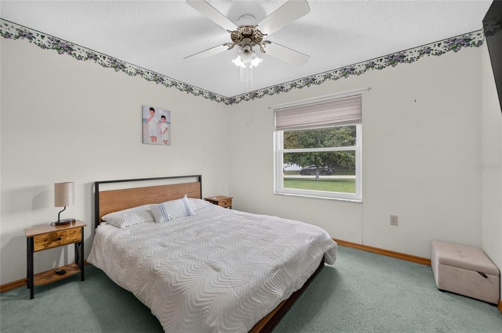 For Sale: $345,000 (3 beds, 2 baths, 1453 Square Feet)