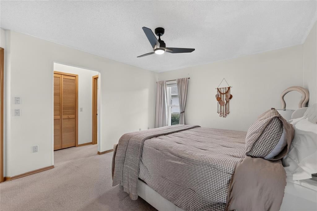 For Sale: $345,000 (3 beds, 2 baths, 1453 Square Feet)