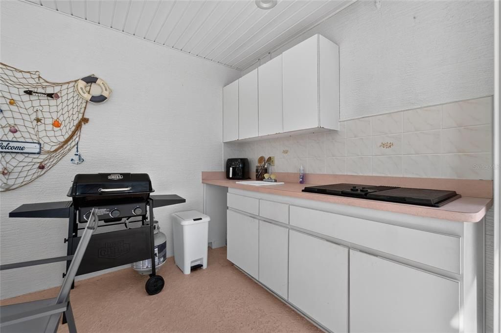 For Sale: $345,000 (3 beds, 2 baths, 1453 Square Feet)
