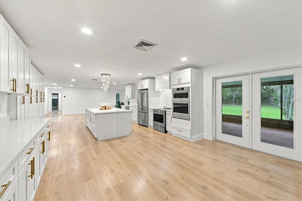 En Venta: $1,149,000 (3 camas, 2 baños, 2326 Pies cuadrados)
