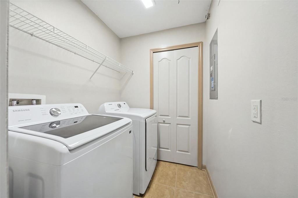 En Venta: $310,000 (3 camas, 2 baños, 1840 Pies cuadrados)