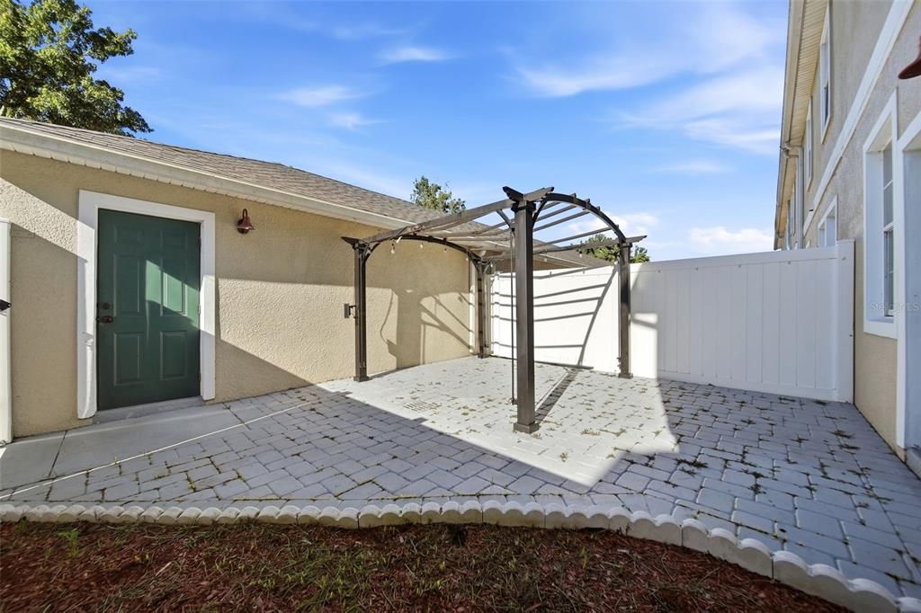 En Venta: $310,000 (3 camas, 2 baños, 1840 Pies cuadrados)