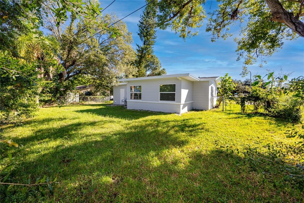 En Venta: $309,900 (2 camas, 1 baños, 892 Pies cuadrados)