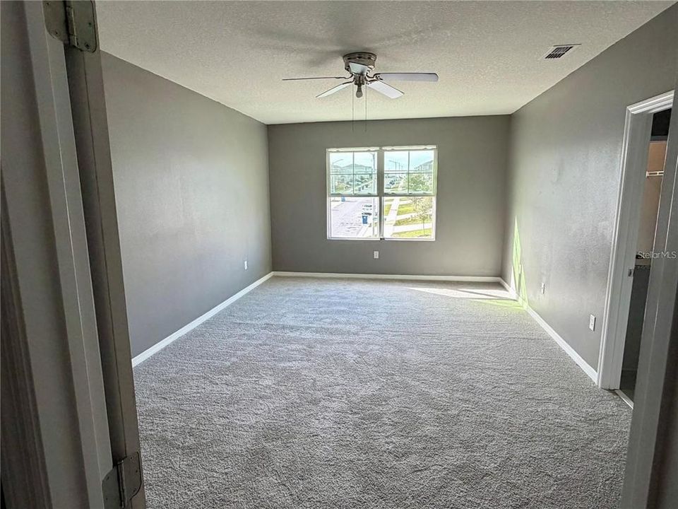 En Venta: $350,000 (5 camas, 3 baños, 2601 Pies cuadrados)